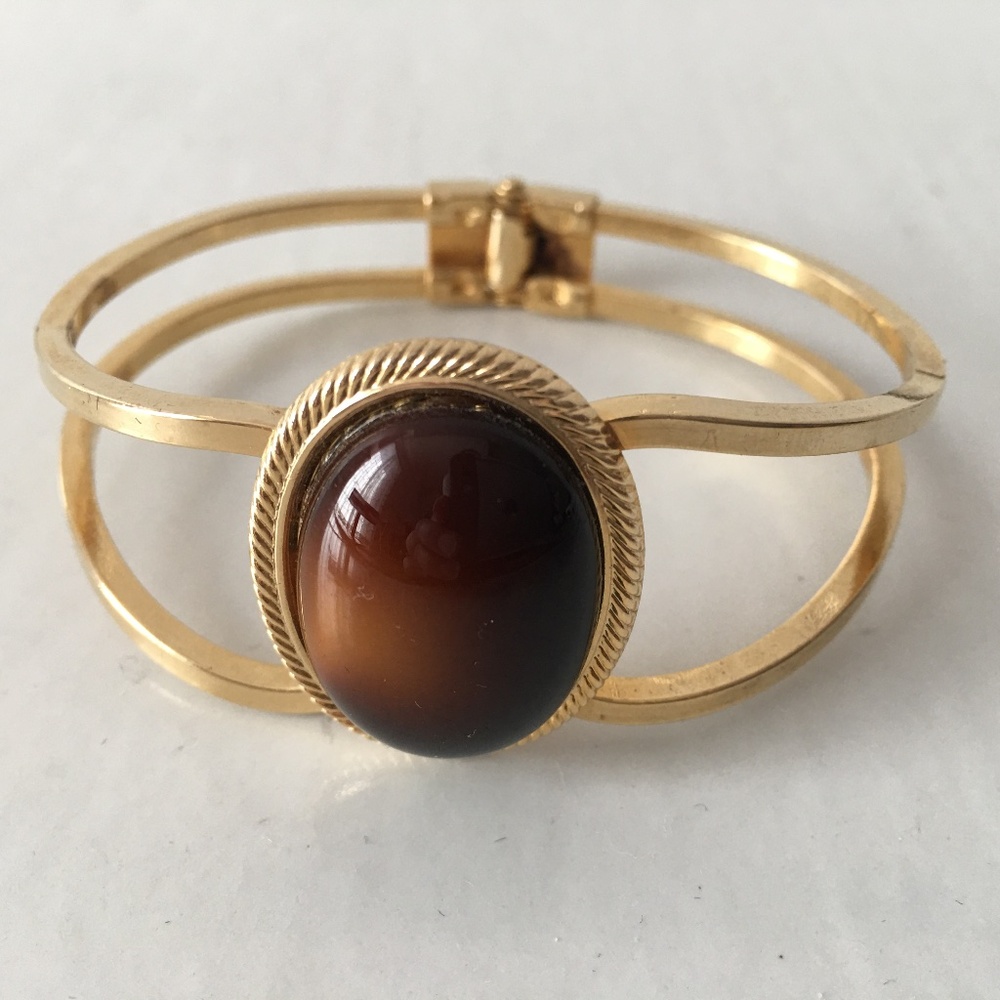 Vintage Talbots Oval Tiger’s Eye Gold Tone Clamper/Cuff Bracelet